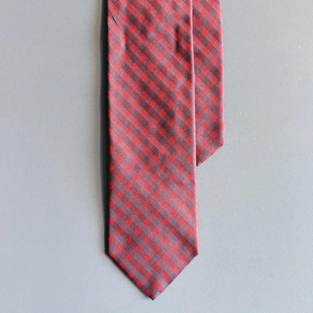 Thomas Pink 100% Silk Tie Italy | Red Navy Micro Check 3" Blade